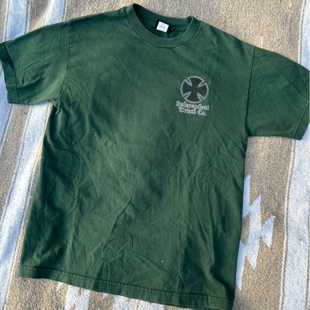 Independent T-shirt
